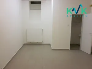 Pronájem obchodního prostoru, Karlovy Vary, Krále Jiřího, 19 m2