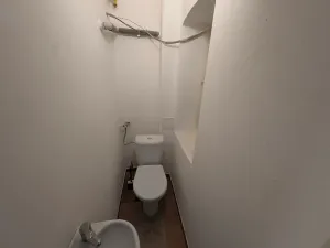 Pronájem komerční nemovitosti, Praha - Bubeneč, Sochařská, 55 m2