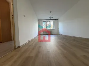 Prodej bytu 3+1, Karlovy Vary - Rybáře, Severní, 85 m2