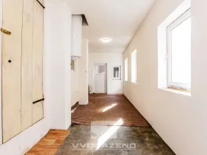 Prodej rodinného domu, Černov, 242 m2