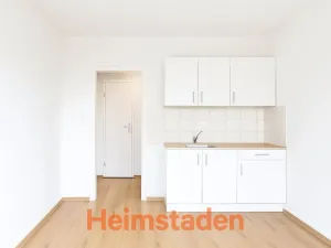 Pronájem bytu 1+1, Orlová - Lutyně, Masarykova třída, 48 m2