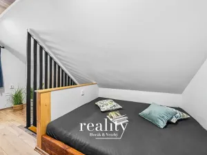 Prodej apartmánu, Perná, 205 m2