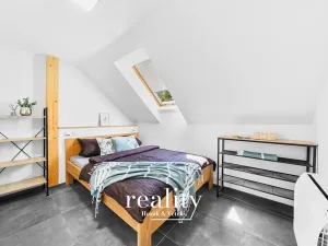 Prodej vícegeneračního domu, Perná, 205 m2