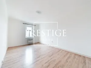 Pronájem bytu 1+1, Praha - Žižkov, Víta Nejedlého, 36 m2