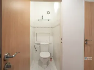 Pronájem bytu 4+1, Praha - Háje, Hviezdoslavova, 74 m2