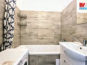 Prodej bytu 1+1, Ostrava - Poruba, Na Robinsonce, 37 m2