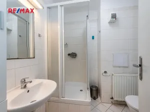 Pronájem bytu 1+kk, Praha - Suchdol, Internacionální, 41 m2