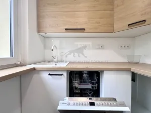 Pronájem bytu 2+kk, Praha - Kobylisy, Jelínkova, 50 m2