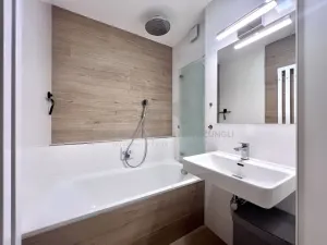 Pronájem bytu 2+kk, Praha - Kobylisy, Jelínkova, 50 m2