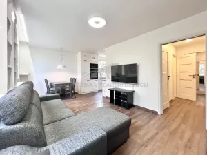 Pronájem bytu 2+kk, Praha - Kobylisy, Jelínkova, 50 m2