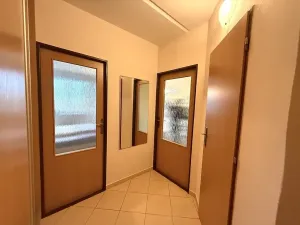 Pronájem bytu 2+kk, Louny, U Stadionu, 44 m2