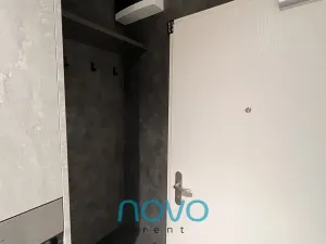 Pronájem bytu 1+kk, Praha - Libeň, Kovářská, 29 m2