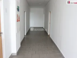 Pronájem kanceláře, Olomouc - Chválkovice, Libušina, 488 m2