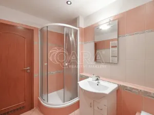 Pronájem bytu 3+kk, Praha - Uhříněves, Nové náměstí, 91 m2