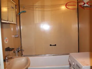 Prodej bytu 3+1, Praha - Hlubočepy, Lamačova, 62 m2