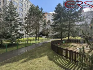Prodej bytu 3+1, Praha - Hlubočepy, Lamačova, 62 m2