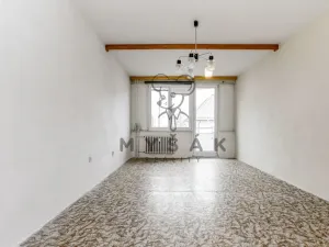 Prodej bytu 3+1, Horní Planá, Sídliště Míru, 71 m2