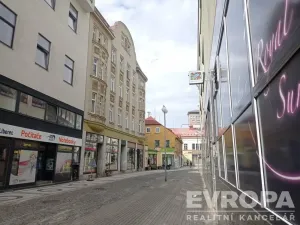 Pronájem obchodního prostoru, Liberec - Liberec III-Jeřáb, 1. máje, 190 m2