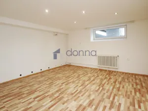 Pronájem bytu 2+1, Praha, Krhanická, 65 m2