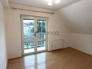Pronájem rodinného domu, Praha, K vinicím, 251 m2