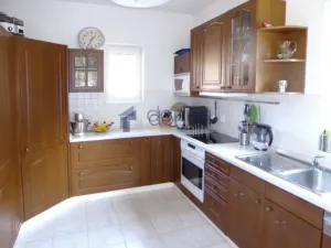 Pronájem rodinného domu, Praha, K vinicím, 251 m2
