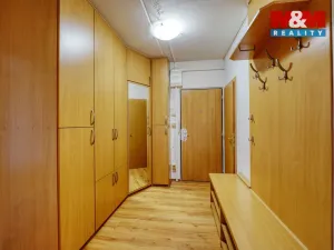 Prodej bytu 3+1, Karlovy Vary - Rybáře, Sibiřská, 84 m2