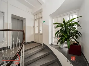 Prodej bytu 2+kk, Praha, Čáslavská, 65 m2