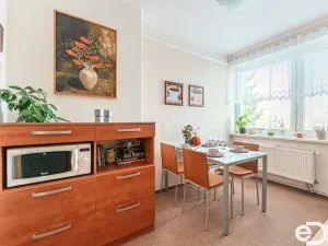 Prodej bytu 3+1, Sezemice, Smetanova, 79 m2