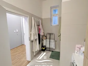 Pronájem bytu 2+kk, Opava, Růžová, 75 m2