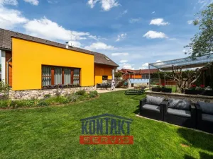 Pronájem rodinného domu, Dubné, 261 m2