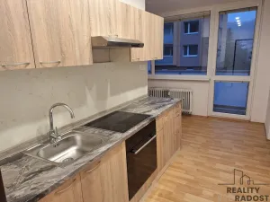 Pronájem bytu 2+1, Děčín - Děčín XXVII-Březiny, 50 m2