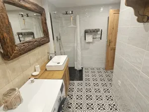 Prodej rodinného domu, Hřensko, 200 m2