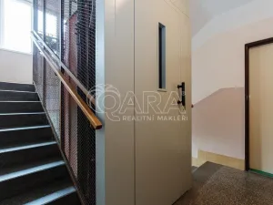 Prodej bytu 2+1, Praha - Libeň, náměstí Na Balabence, 54 m2