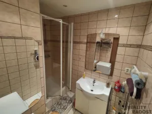 Prodej bytu 2+1, Chomutov, Bezručova, 64 m2