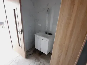 Pronájem obchodního prostoru, Lovosice, 8.května, 145 m2