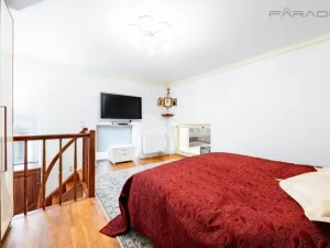 Prodej atypického bytu, Praha - Staré Město, Smetanovo nábřeží, 142 m2