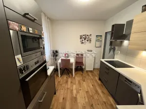 Pronájem bytu 2+1, Olomouc, Sládkova, 48 m2