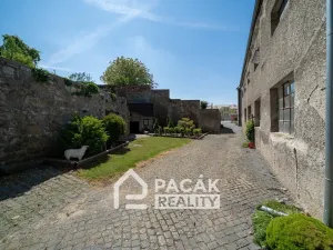 Prodej výrobních prostor, Tršice, 1000 m2