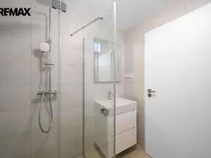 Prodej bytu 2+kk, Hradec Králové - Pražské Předměstí, Gočárova třída, 203 m2