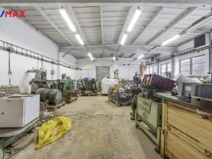 Pronájem skladu, Skuteč, Smetanova, 253 m2