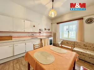 Prodej rodinného domu, Třebařov, 336 m2