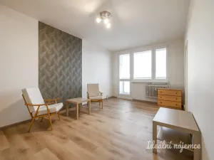 Pronájem bytu 1+1, Praha - Záběhlice, Bramboříková, 32 m2