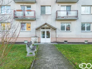 Prodej bytu 2+1, Luštěnice - Zelená, 50 m2