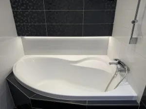 Pronájem bytu 2+kk, Pardubice - Zelené Předměstí, Pod Vinicí, 57 m2