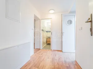 Pronájem bytu 2+kk, Beroun - Beroun-Město, Na Vinici, 45 m2