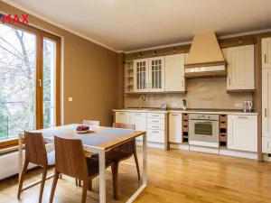 Prodej bytu 2+kk, Karlovy Vary, Libušina, 51 m2