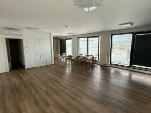Pronájem kanceláře, Brno, Hvězdová, 109 m2