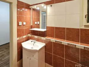 Pronájem bytu 2+kk, Praha - Vysočany, Prouzova, 50 m2