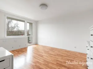 Pronájem bytu 1+kk, Praha - Střížkov, Českolipská, 26 m2