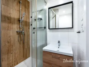 Pronájem bytu 1+kk, Praha - Střížkov, Českolipská, 26 m2